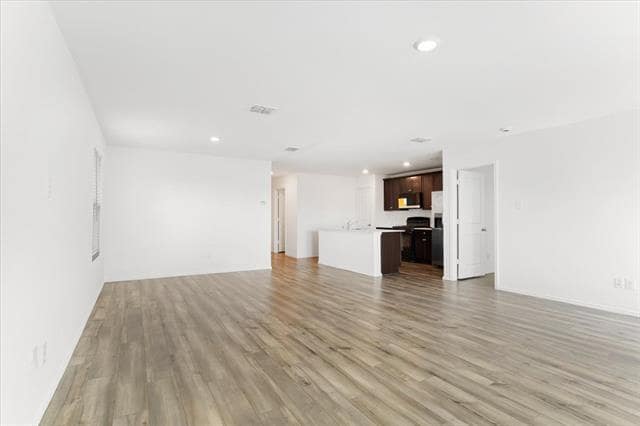 Photo - 405 Laurenbrooke Dr
