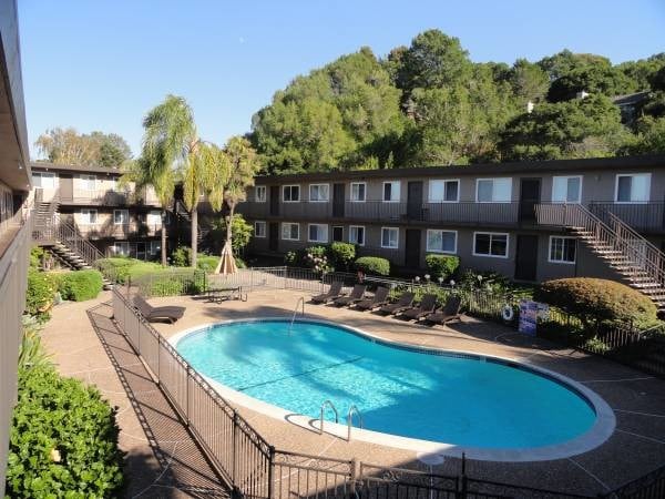 Photo - Marin Royal Apartments
