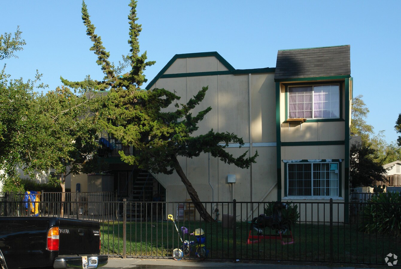 Photo - 1391 Tami Lee Dr