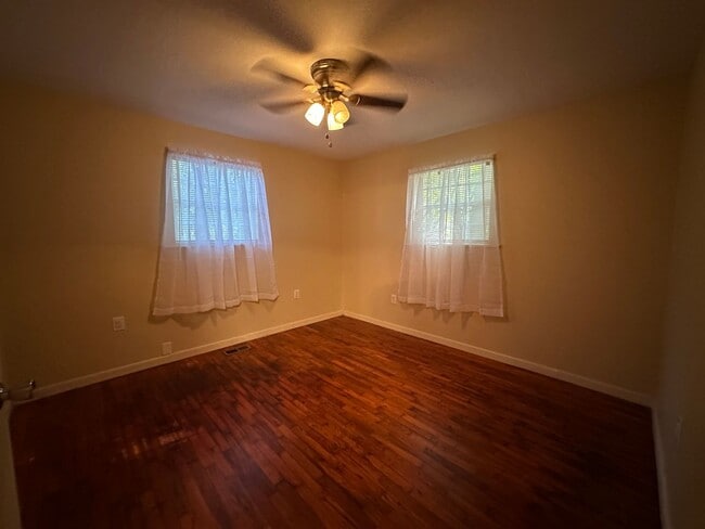 Photo - Welcome to your new home in the heart of R...