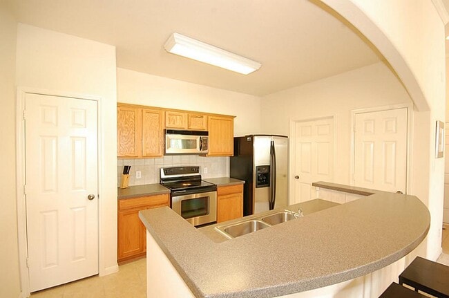 Photo - 6607 Lake Woodlands Dr Unit 531