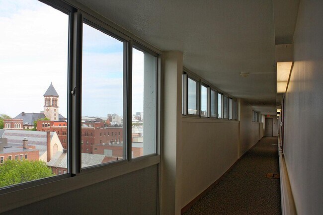 Cambridge Court Apartments 55+ Community