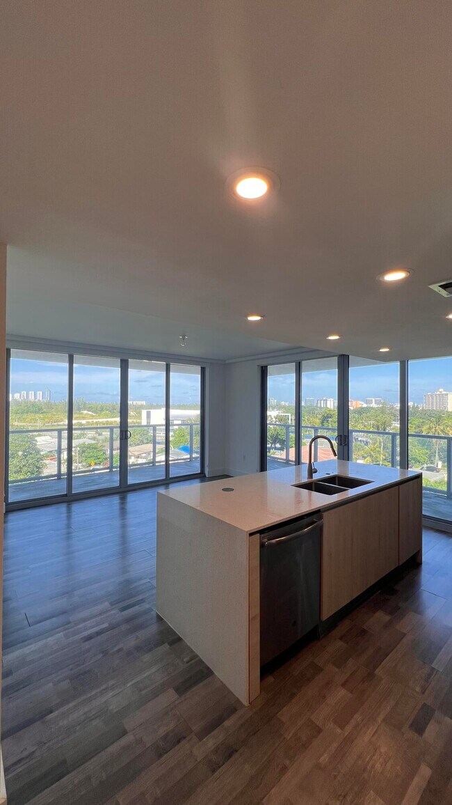Photo - 13800 Highland Dr Unit 610