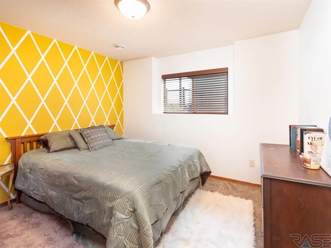 Photo - 3300 E Brewster St