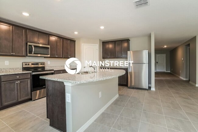 Photo - 5 Bedroom Pet-Friendly Home in Mascotte, FL with Main Street Renewal
