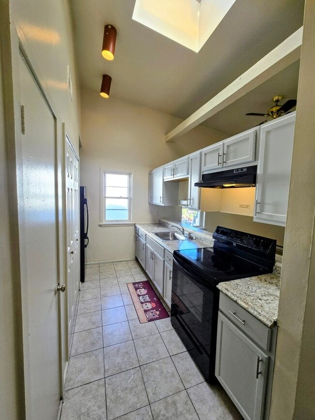 Photo - 223-225 N. Fountain Street Unit 225 - 2