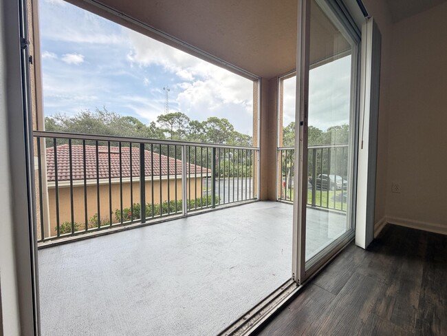 Photo - 3708 NW Adriatic Ln Unit 201