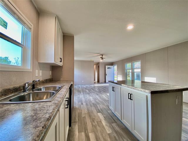 903 SW 24th St