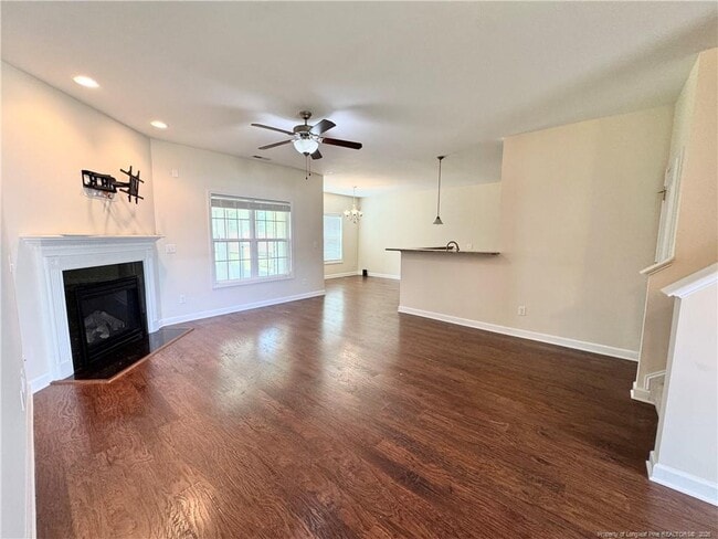 Photo - 1012 Ronald Reagan Drive