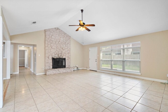 Photo - 4915 Kentington Dr