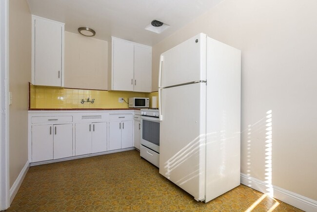 506 Avenida Victoria Unit B