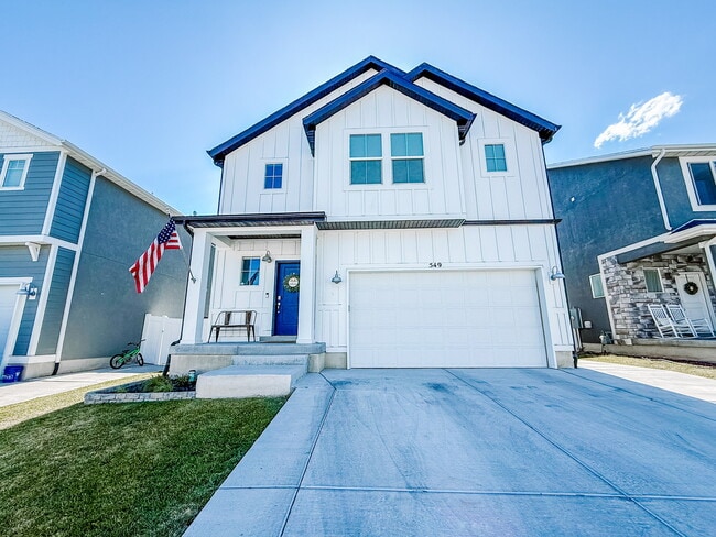 Building Photo - 549 N Orchard Dr Rental