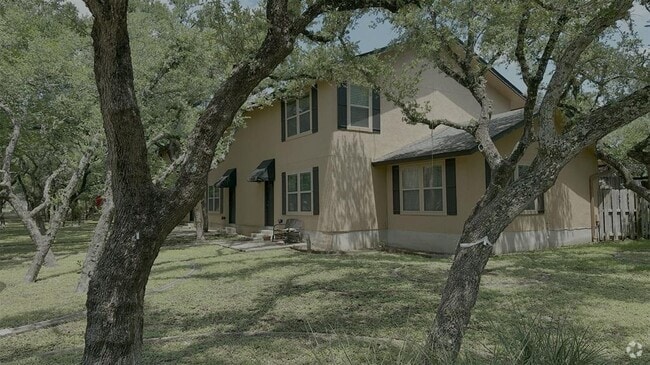 Building Photo - 2 Deerfield Dr Rental