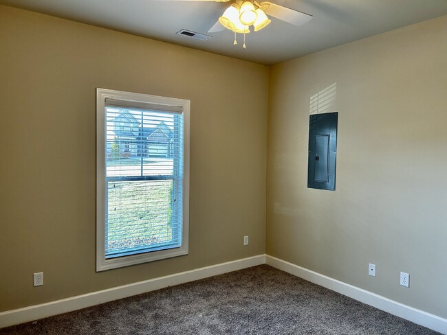 2BD 2BA ONE LEVEL CONDO IN ALGOOD - 2BD 2BA ONE LEVEL CONDO IN ALGOOD
