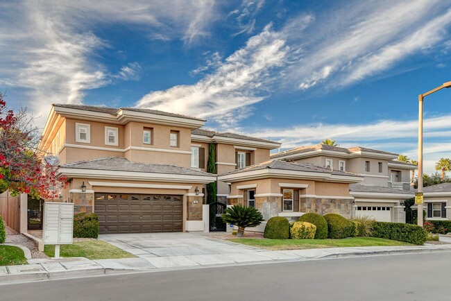 2 story, 5 bed, 5 bath, casita with pool - 2 story, 5 bed, 5 bath, casita with pool House