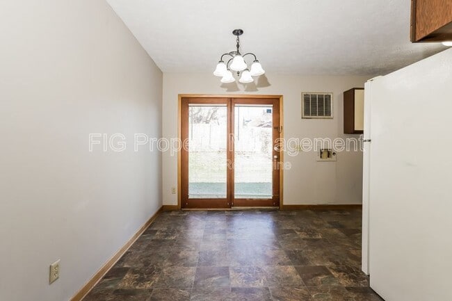 Photo - 537 Scott County Rd Unit H