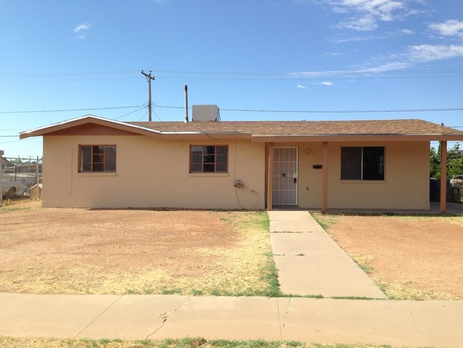 Building Photo - 5140 Tropicana Ave
