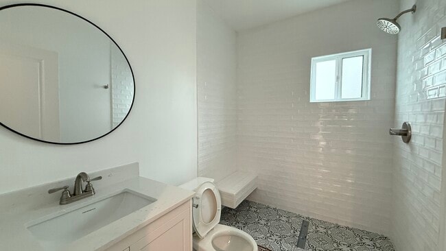 Photo - 15109 Leadwell St Unit 15107.5