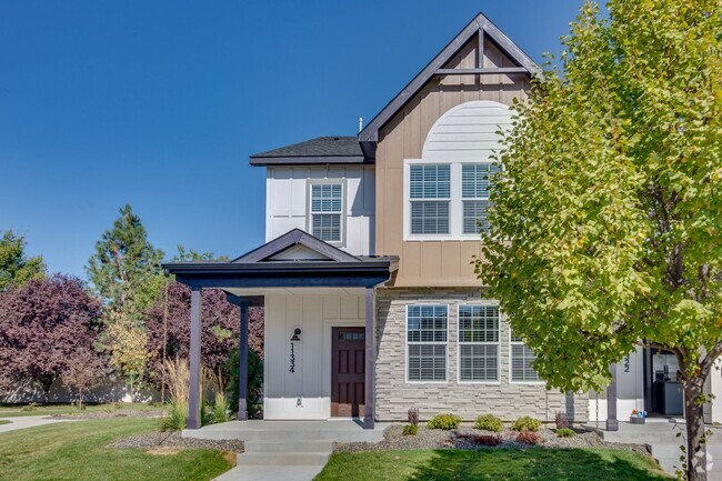 Building Photo - Right Around the Corner, Near Everywhere Y... Rental