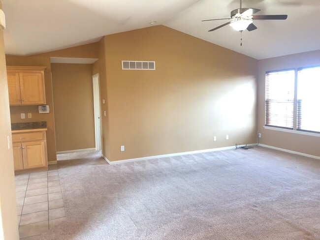 Photo - SPACIOUS SINGLE FAMILY IN GREAT LOCATION