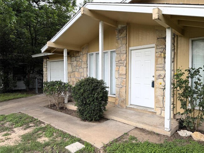 Photo - 4714 Creek Bend Dr