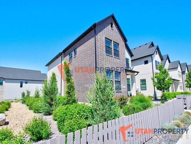 Photo - 3069 N 300 W