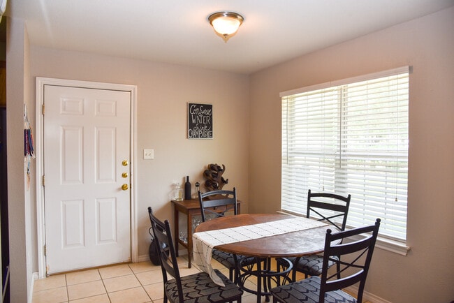 Photo - 3813 Oldenburg Ct