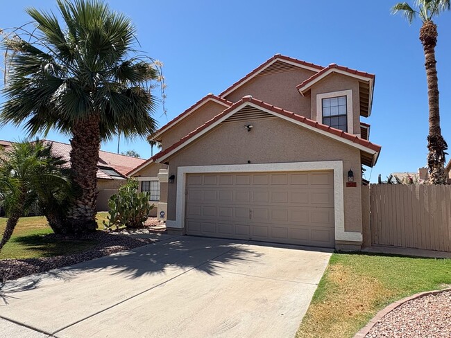 Building Photo - Resort-Style Furnished Rental in Arrowhead Ranch