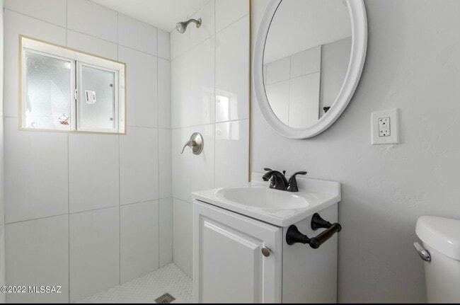 Photo - 3814 S Liberty Ave Unidad 3814