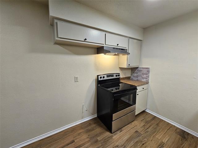 Photo - 3149 Tudor Ln