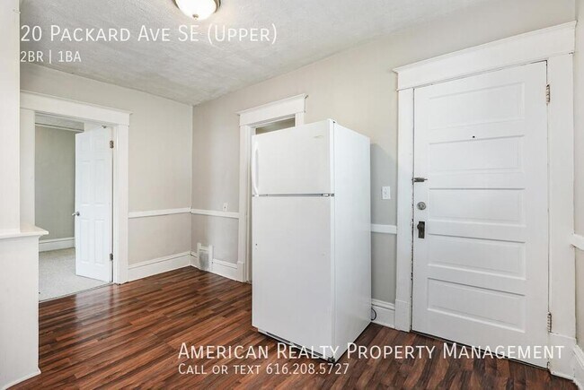 Photo - 20 Packard Ave SE