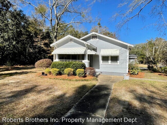 3 br, 2 bath House - 4752 Halls Mills Road - 3 br, 2 bath House - 4752 Halls Mills Road