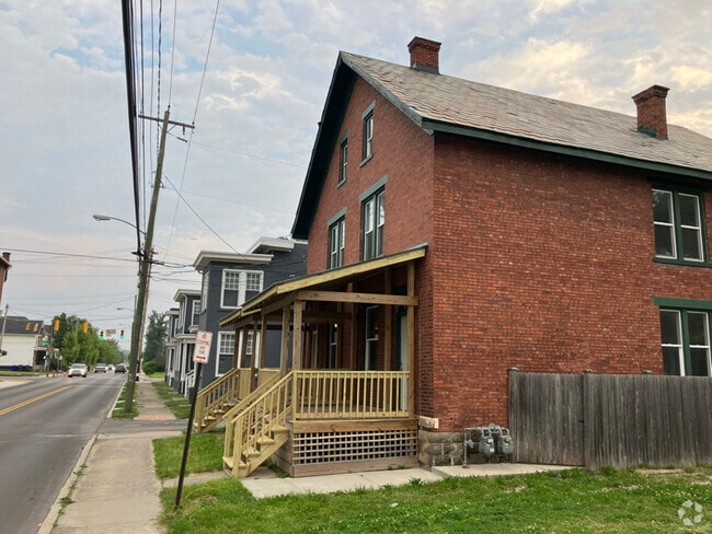 Building Photo - 324 Taylor Ave Rental