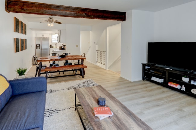 Photo - 2911 Eaton St