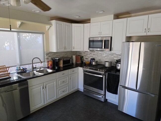 Photo - Quiet 3 bedroom 2 bath home in Poway in cul-de-sac in Poway school district