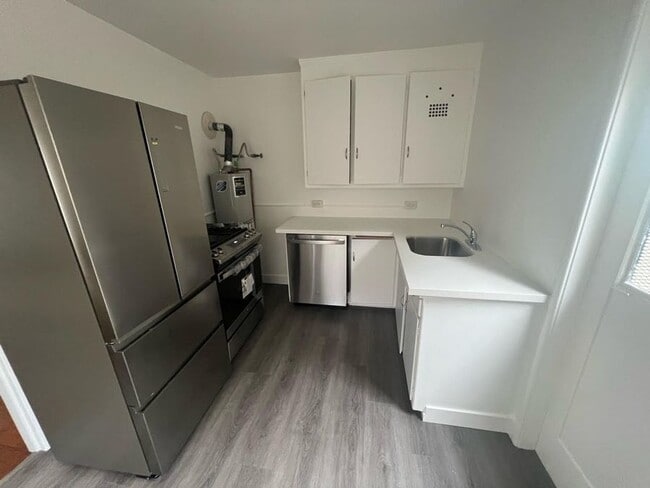 Photo - 1213 University Ave