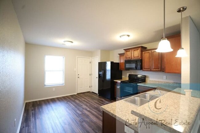 Photo - Beautiful 3 bed / 2 bath home with fenced back yard - Nettleton!!