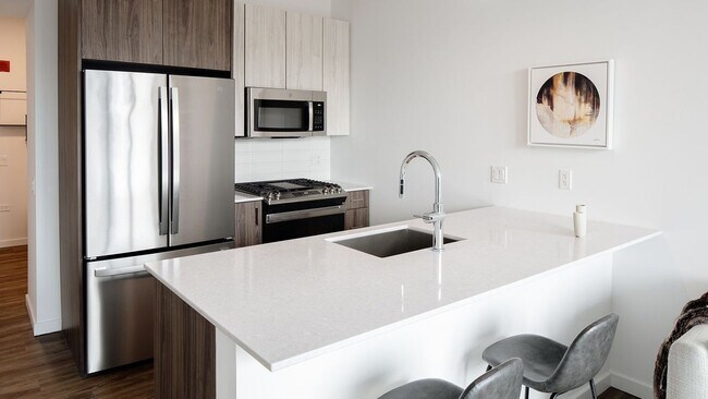 Photo - 166 N Aberdeen St