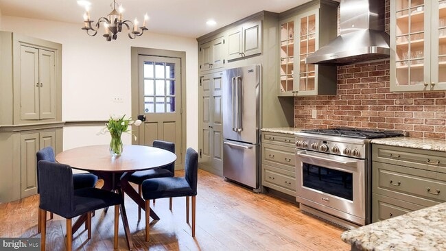 Photo - 806 S Ann St