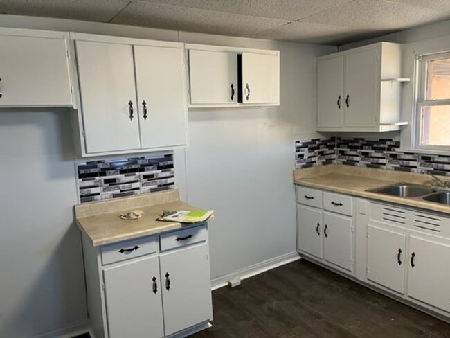 Photo - 107 N Alabama St