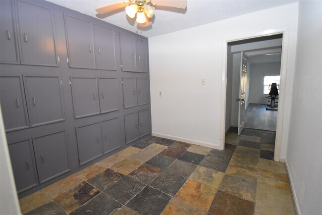 Photo - 82 Harbor Ln