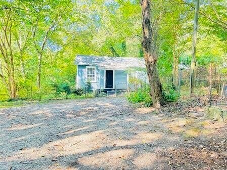 104 Plum Tree Ln