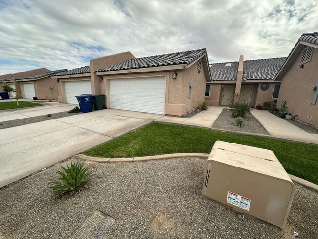 Building Photo - 7375 E 39th St