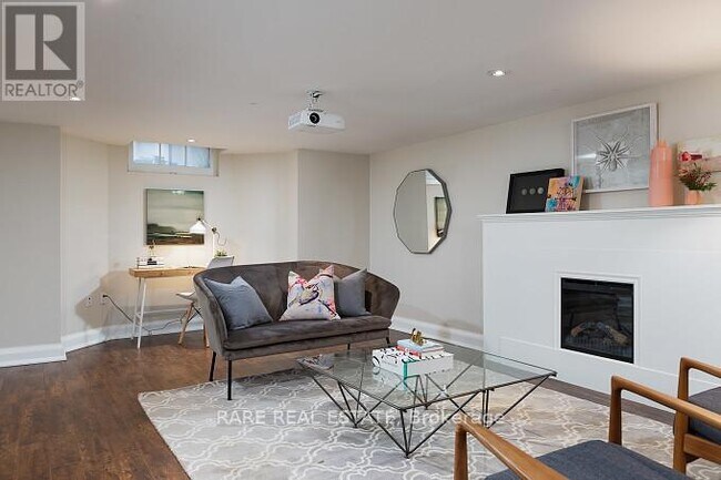 Photo - 463 Donlands Ave