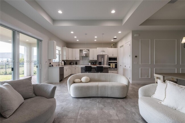 Photo - 13939 Prickly Cone Cv