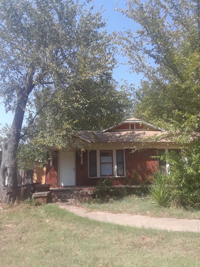 House Front - 2619 Wilkinson Ave Unit # 2617