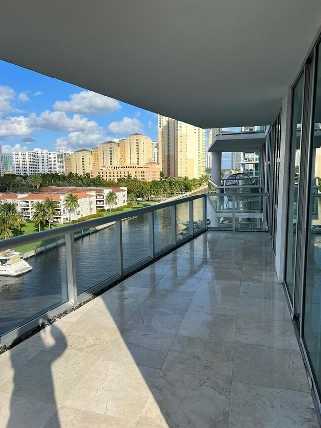 Photo - 3131 NE 188th St Unit 1-702