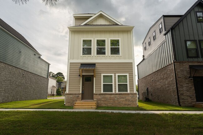 Building Photo - Brand New 2 BR Townhomes Coming July 2025