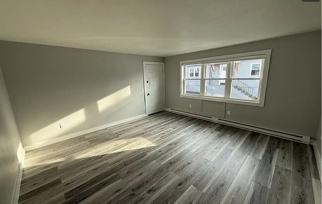 Building Photo - 12 Hunnewell Rd Unit 12 Hunnewell Rd Worcester