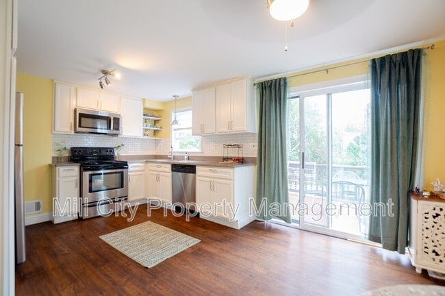 85-87 Merrow St